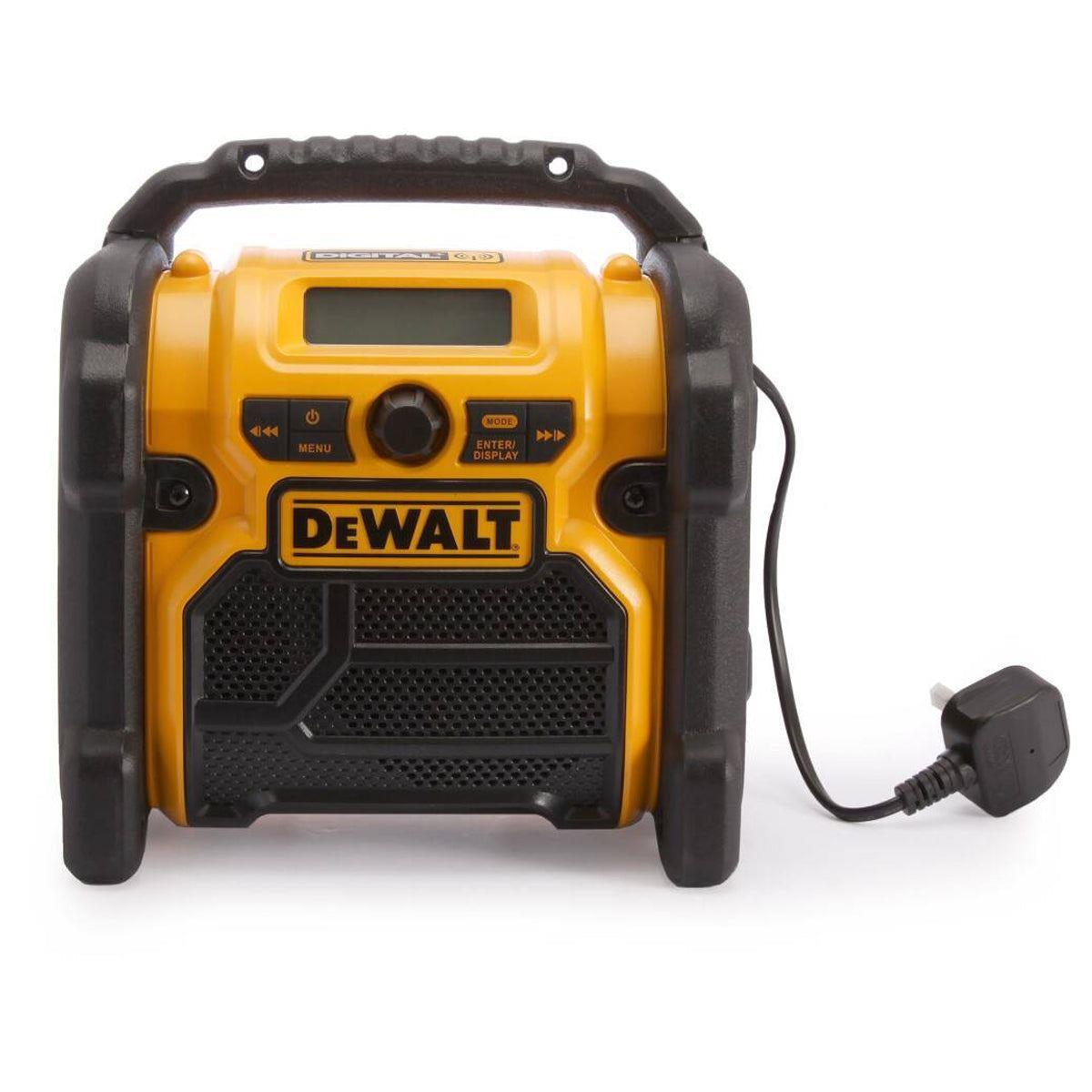 18V 18 Piece Combo Kit with 5 x Batteries & Charger T4TKIT-1315
